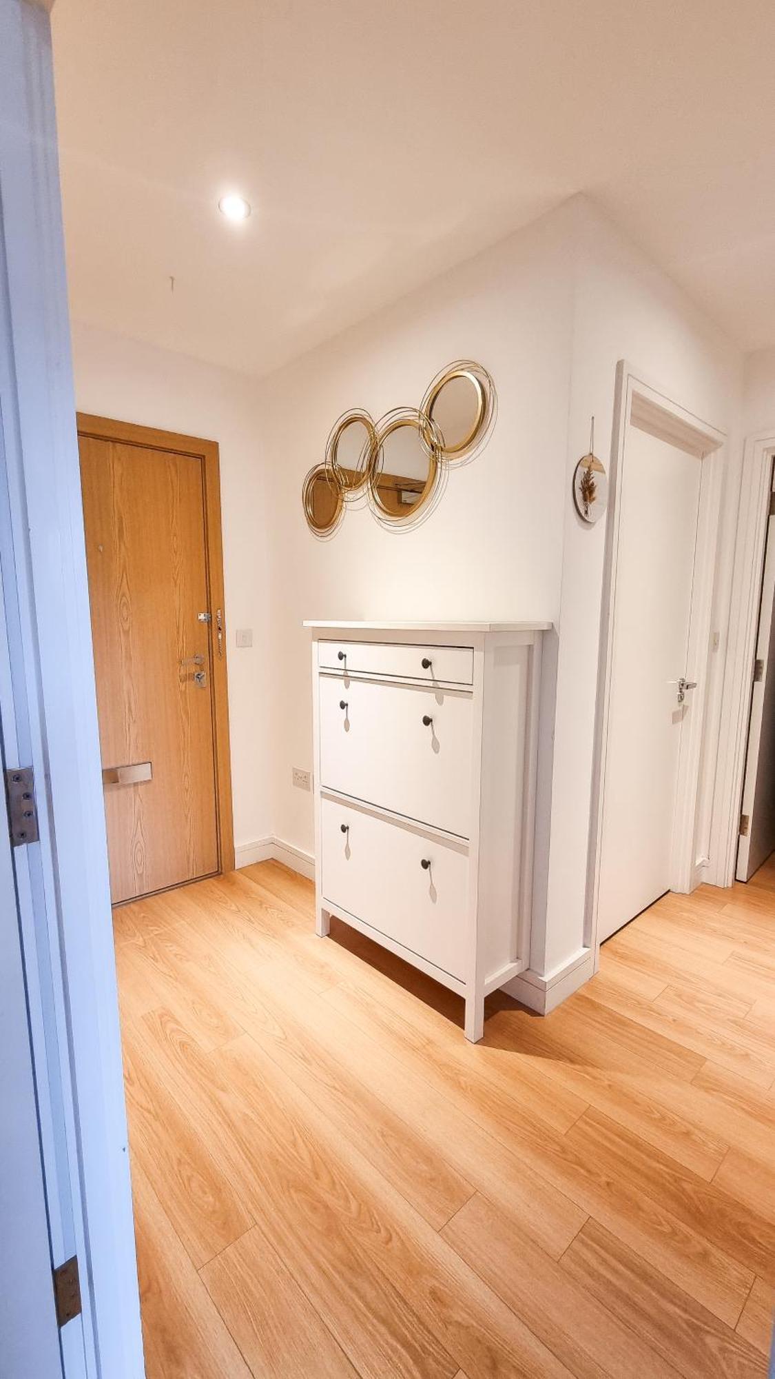 Apartment Spacious 2br 2ba Ground Floor In Rg2 - Ideal For Contractors & Business Stays, Free Parking & Sleeps Up To 7! Reading